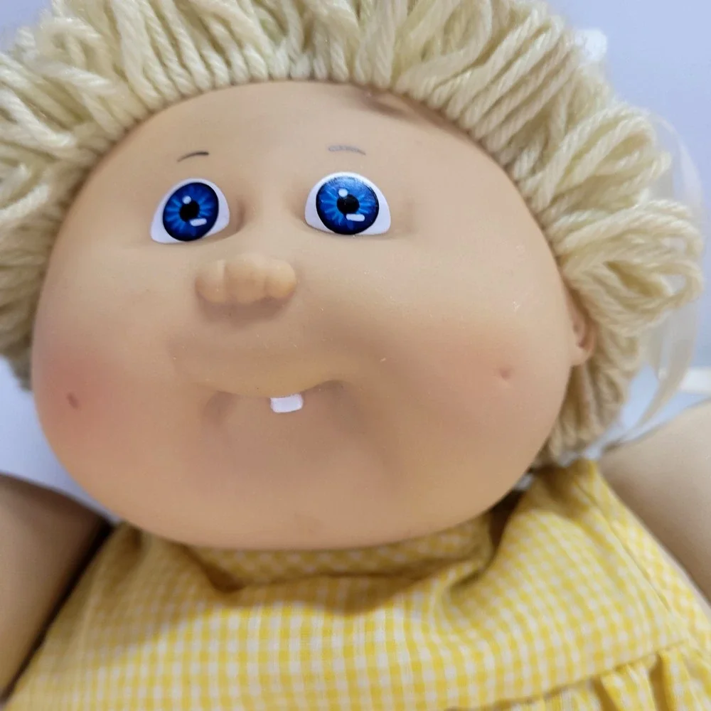 Vintage 1985 Cabbage Patch Kid Doll Blonde Yarn Hair Blue Eyes Toothy 16in